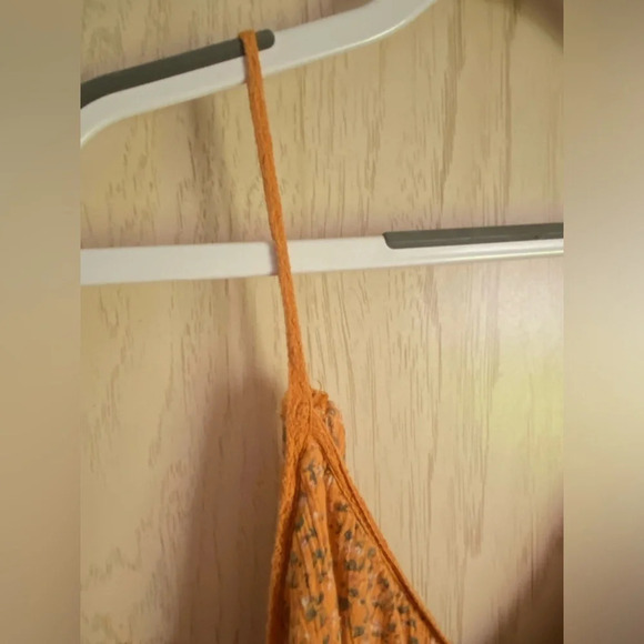 Wild Fable Flowy Tiered Babydoll Dress in Yellow Floral Sz M - Picture 2 of 10